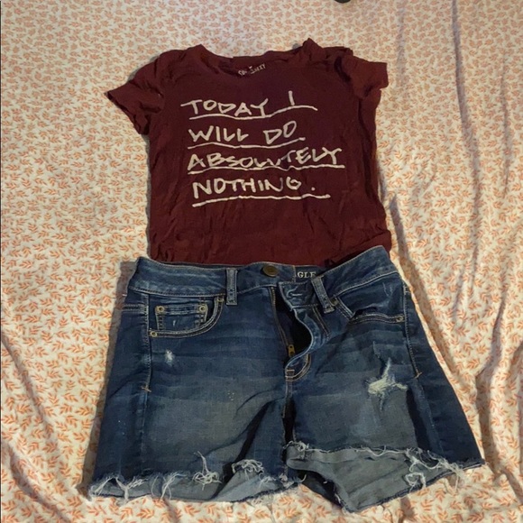 American Eagles 🦅 short size 2 & 👚 both for $25 - Picture 1 of 8